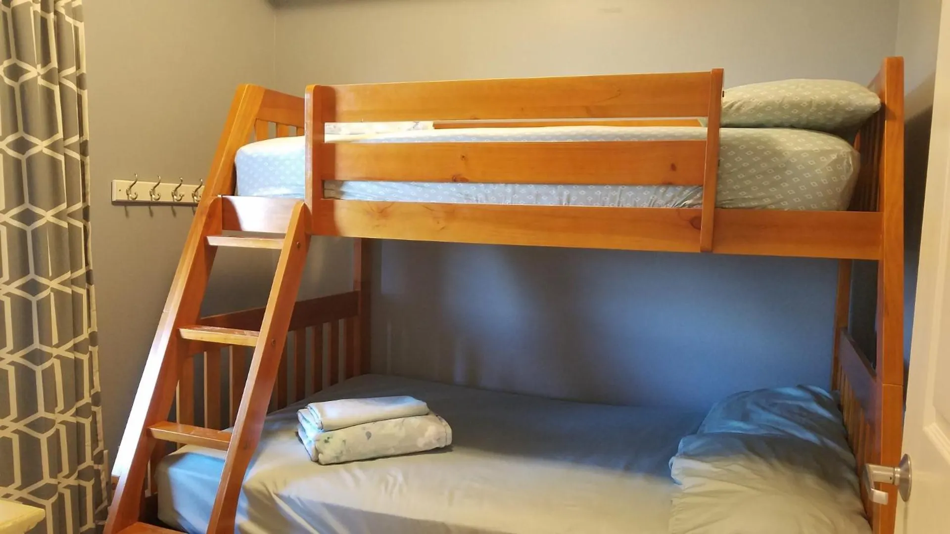 Calypso Resort By Sand Seeker Vacations Panama City Beach